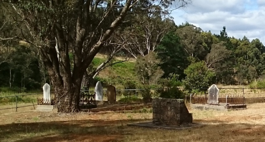 graves at balbarrup pioneer cemetery